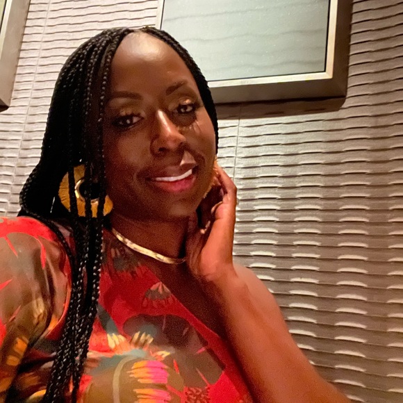 Meet your Posher, Rara - Picture 4 of 4